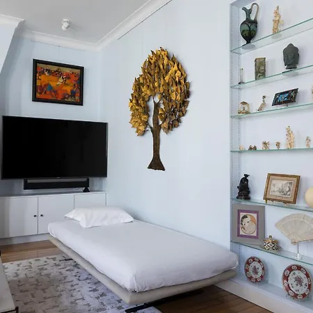 Apartment Veeve - Artful Elegance Paris